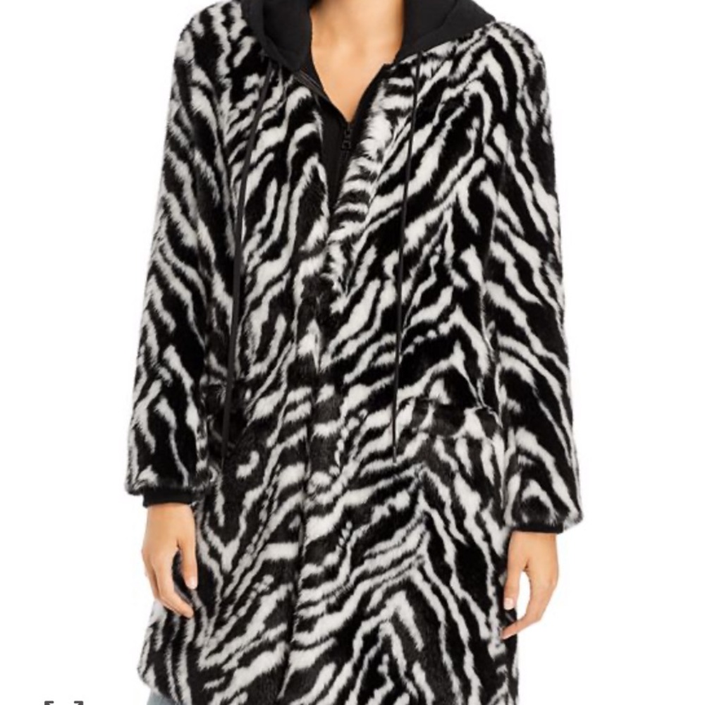 Alice + Olivia Faux Fur zebra print coat NWT
